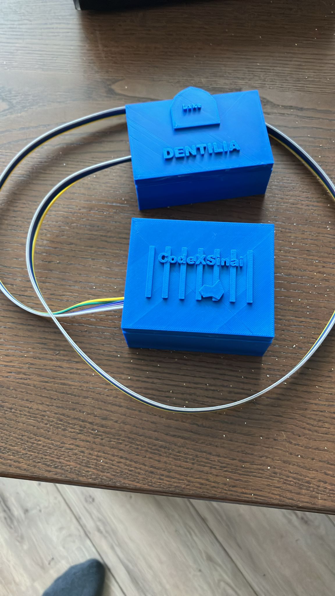 ReviewTap NFC housing for Dentilia